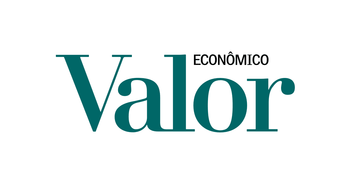 Confiança do consumidor brasileiro cai, mas permanece